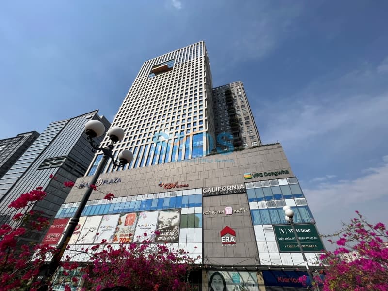 Pearl Plaza